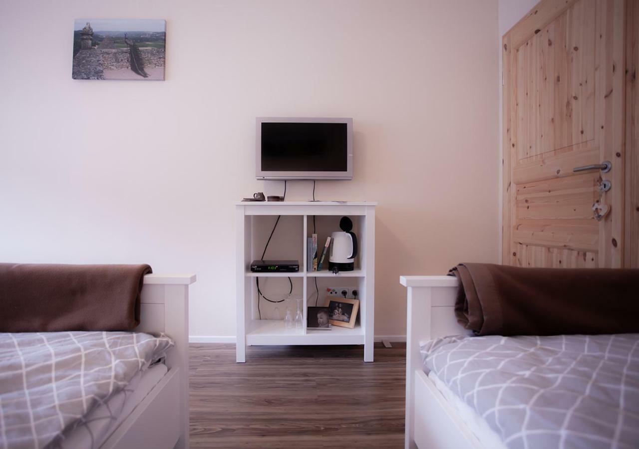 B&B Waldsolms Екстериор снимка